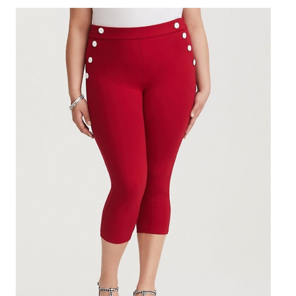 Red Torrid retro ponte crop pants, size 16